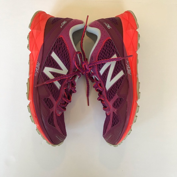 New Balance Womens Size 9.5 Purple and Orange Trail Running Shoe - Picture 4 of 6